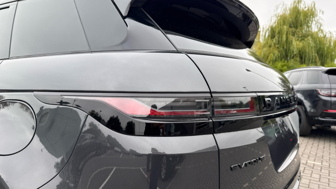Land Rover Range Rover Evoque 1.5 P270e Hoxton Edition 5dr Auto Hatchback - Image 19
